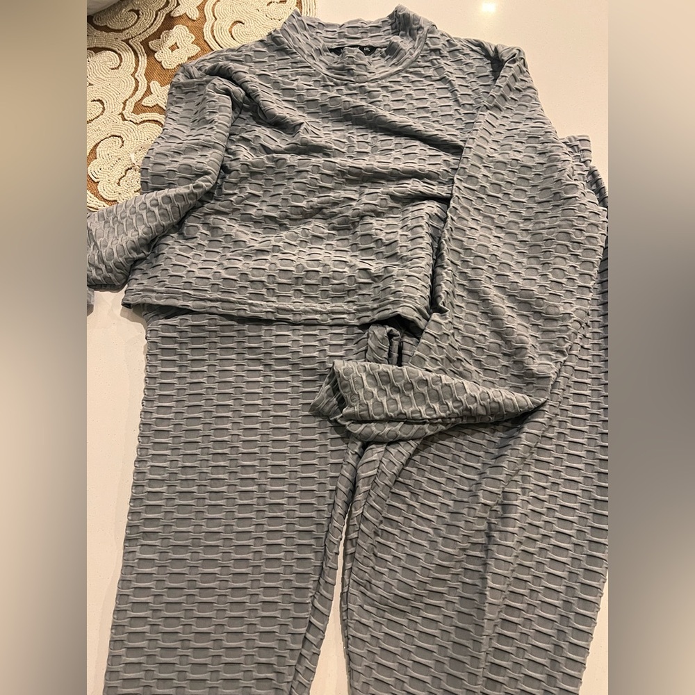 Gray Women's Ribbed Workout Set - Picture 2 of 2